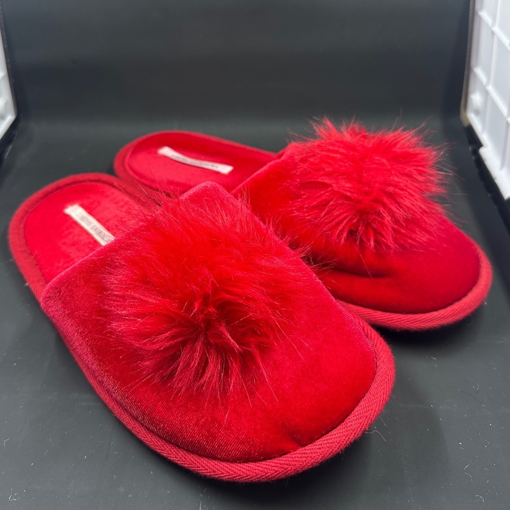 Victoria's Secret Slippers Women Size US 9/10 Red Velvet Pom Pom House Shoes